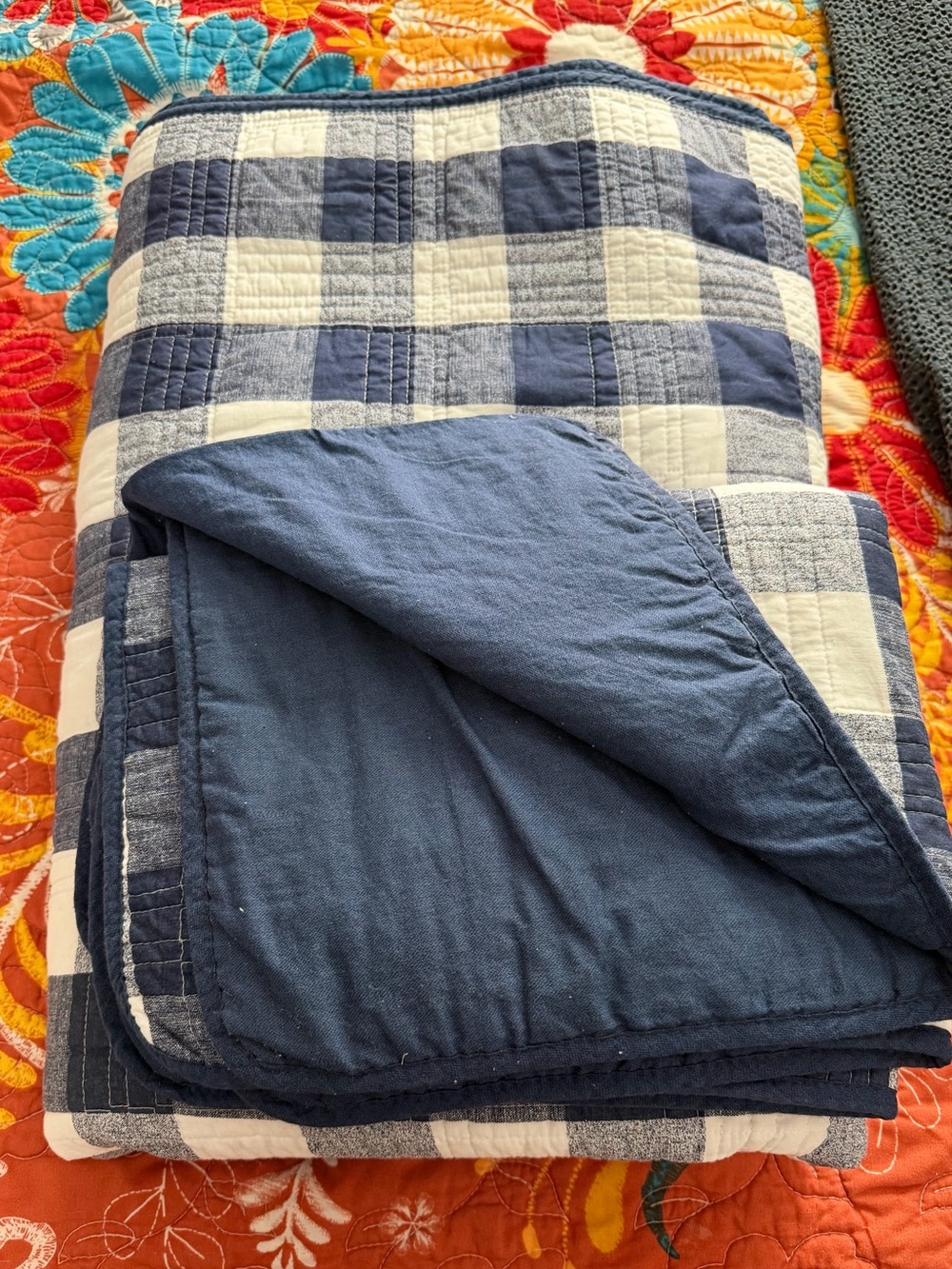 Eddie Bauer Eastmont Full/Queen Quilt Set Navy Plaid Reversible 90x90 - Picture 2 of 9